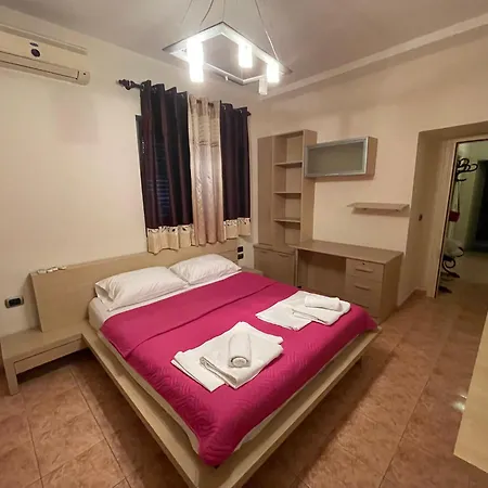 Apartment Center Appartament- Dario